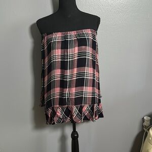 Beachlunchlounge Black and White Ruffled Sleeveless Top